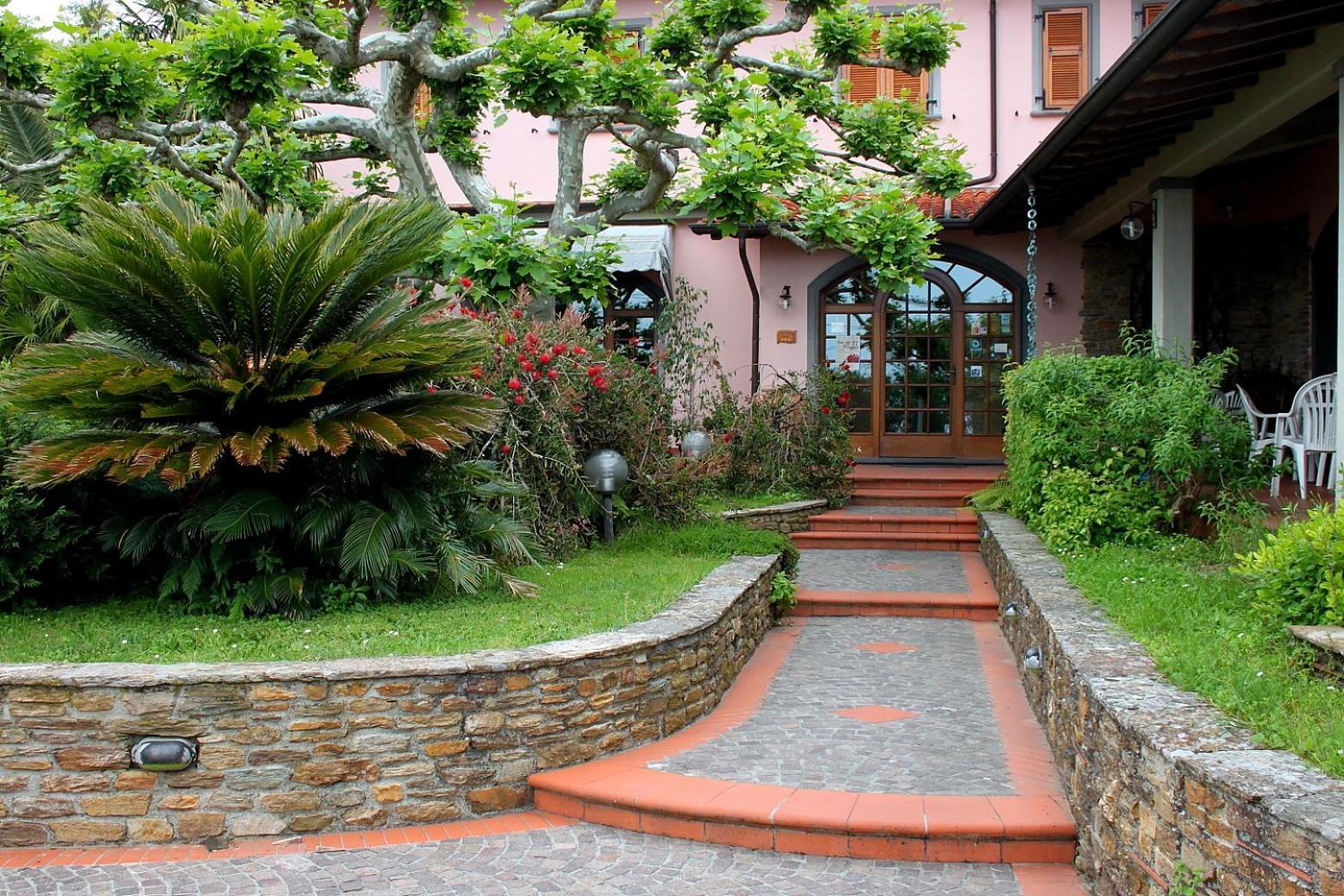 Hotel Il Buongustaio Massa  Extérieur photo